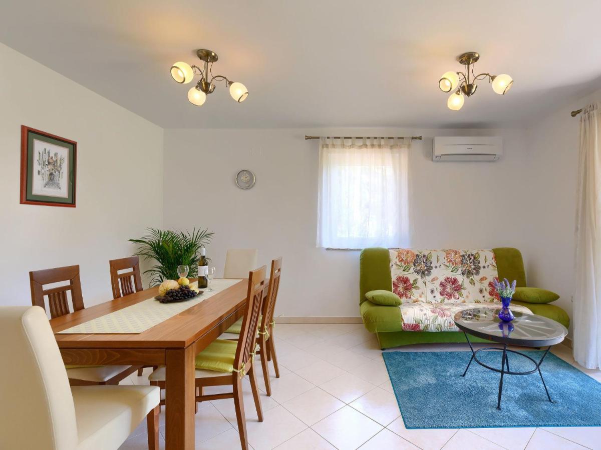 Holiday Home Carla - Lbn429 By Interhome Лабин Экстерьер фото